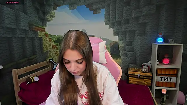 kaisajenner online show from March 30, 2026, 8:54 pm