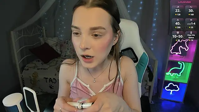 kaisajenner online show from February 16, 2025, 7:05 pm