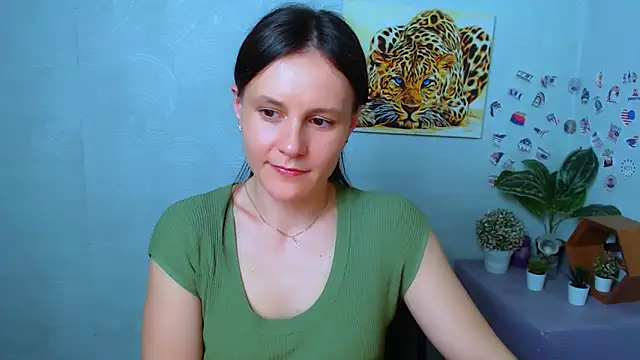 Snapshot of ValeriaHeart_ chatting on March 7, 2026, 5:18 pm ValeriaHeart online show from March 7, 2026, 5:18 pm