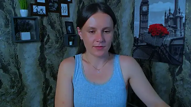 Snapshot of ValeriaHeart_ chatting on May 27, 2026, 1:40 pm ValeriaHeart online show from May 27, 2026, 1:40 pm