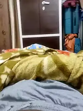 Snapshot of Hot_funky_boy chatting on February 27, 2025, 5:37 pm Hot funky boy online show from February 27, 2025, 5:37 pm