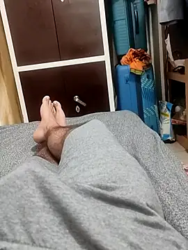 Snapshot of Hot_funky_boy chatting on March 2, 2025, 7:43 am Hot funky boy online show from March 2, 2025, 7:43 am