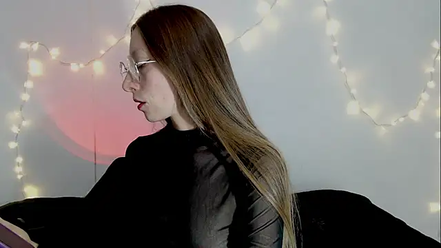 Snapshot of Carlin_Diaz chatting on March 20, 2026, 10:33 pm Carlin Diaz online show from March 20, 2026, 10:33 pm