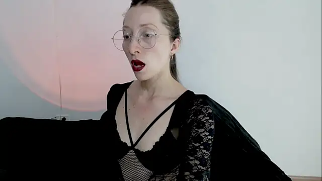 Snapshot of Carlin_Diaz chatting on February 28, 2026, 12:10 am Carlin Diaz online show from February 28, 2026, 12:10 am