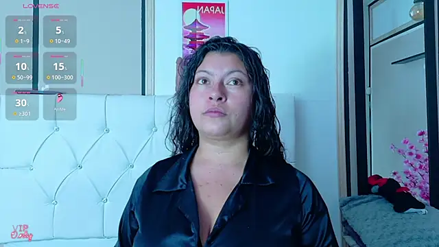 Rachel new20 online show from May 13, 2026, 9:33 pm