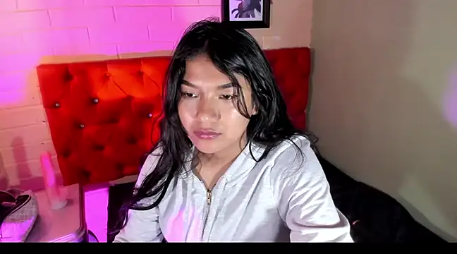 Snapshot of ScarletKray chatting on February 27, 2025, 5:37 pm ScarletKray online show from February 27, 2025, 5:37 pm