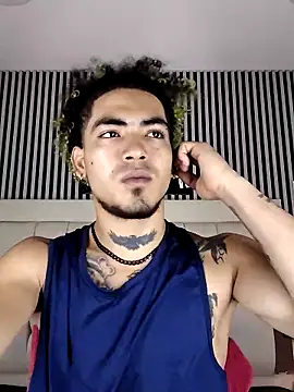 LihanJor 23 online show from November 20, 2025, 1:56 pm