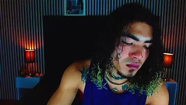 LihanJor 23 online show from October 22, 2025, 12:48 pm