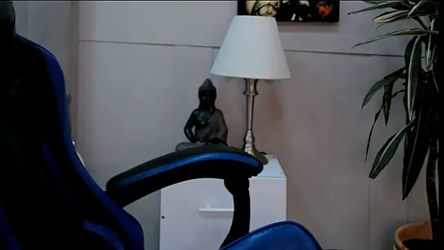 Snapshot of roan_birkin chatting on May 31, 2026, 7:36 pm roan birkin online show from May 31, 2026, 7:36 pm