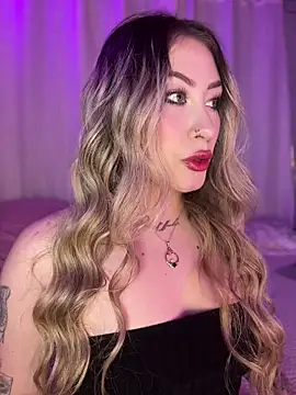 Snapshot of Lally_Valencia__ chatting on July 3, 2026, 7:26 am Lally Valencia online show from July 3, 2026, 7:26 am