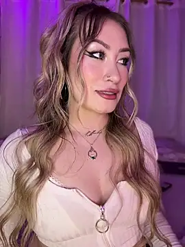 Snapshot of Lally_Valencia__ chatting on June 28, 2026, 9:10 pm Lally Valencia online show from June 28, 2026, 9:10 pm
