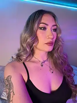 Lally Valencia   online show from September 9, 2025, 3:05 am