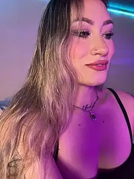 Lally Valencia   online show from October 21, 2025, 3:06 am