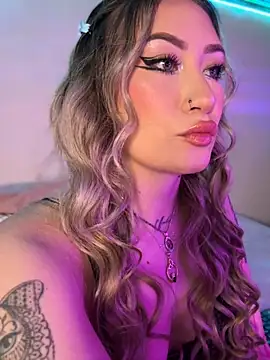 Lally Valencia   online show from September 16, 2025, 7:42 am