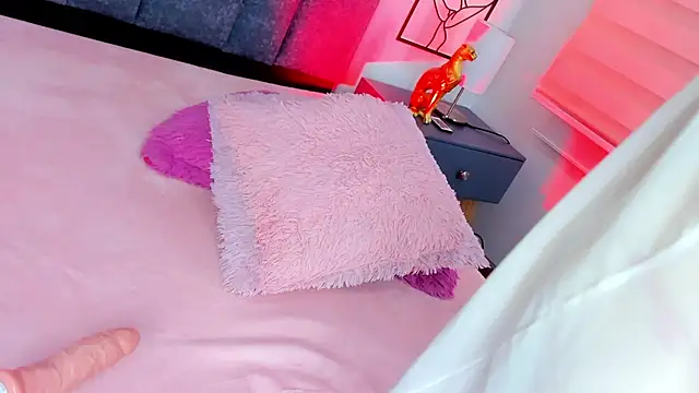 Snapshot of Violetta_Ficher chatting on February 25, 2026, 2:12 am Violetta Ficher online show from February 25, 2026, 2:12 am