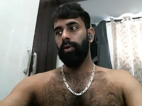 Snapshot of indianhairybull chatting on March 3, 2026, 4:52 am indianhairybull online show from March 3, 2026, 4:52 am