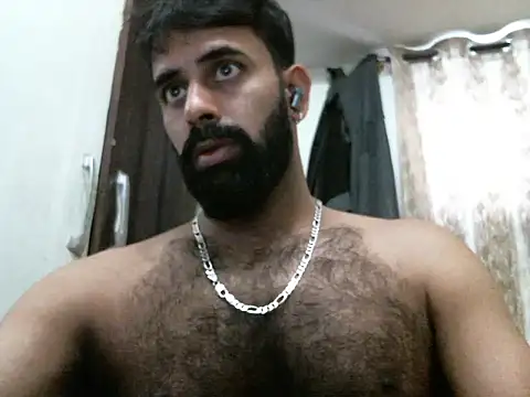 Snapshot of indianhairybull chatting on April 8, 2026, 4:36 am indianhairybull online show from April 8, 2026, 4:36 am