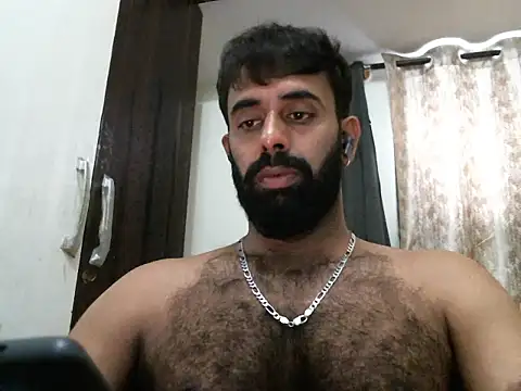 Snapshot of indianhairybull chatting on April 9, 2026, 4:36 am indianhairybull online show from April 9, 2026, 4:36 am