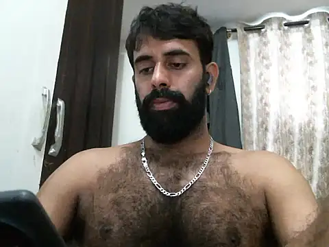Snapshot of indianhairybull chatting on May 1, 2026, 5:01 am indianhairybull online show from May 1, 2026, 5:01 am