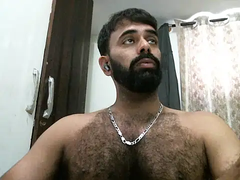 Snapshot of indianhairybull chatting on April 3, 2026, 4:52 am indianhairybull online show from April 3, 2026, 4:52 am