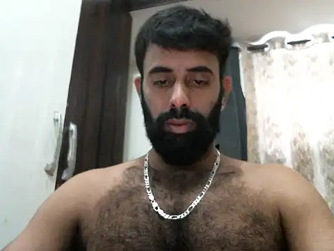 Snapshot of indianhairybull chatting on March 4, 2026, 4:42 am indianhairybull online show from March 4, 2026, 4:42 am