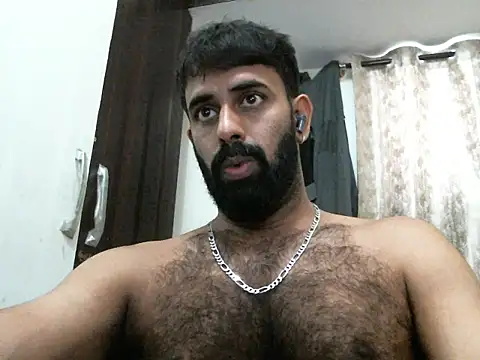 Snapshot of indianhairybull chatting on April 4, 2026, 4:30 am indianhairybull online show from April 4, 2026, 4:30 am