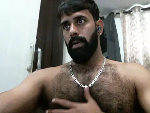 Snapshot of indianhairybull chatting on April 13, 2026, 5:11 am indianhairybull online show from April 13, 2026, 5:11 am