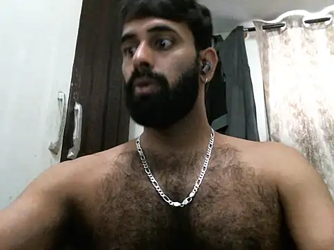 Snapshot of indianhairybull chatting on March 17, 2026, 4:48 am indianhairybull online show from March 17, 2026, 4:48 am