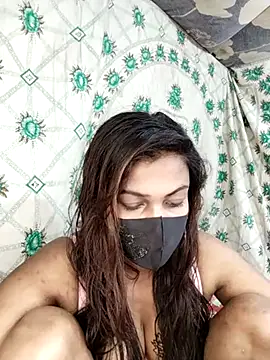 Snapshot of monekhan123 chatting on February 20, 2025, 8:25 pm monekhan123 online show from February 20, 2025, 8:25 pm