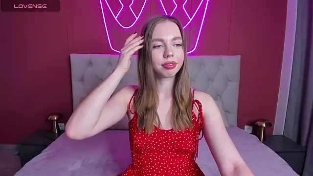 Snapshot of TessaAdorable chatting on March 12, 2025, 1:25 am TessaAdorable online show from March 12, 2025, 1:25 am