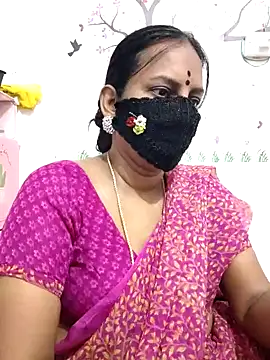 Snapshot of Tamil_Meera12 chatting on May 9, 2026, 4:49 am Tamil Meera12 online show from May 9, 2026, 4:49 am