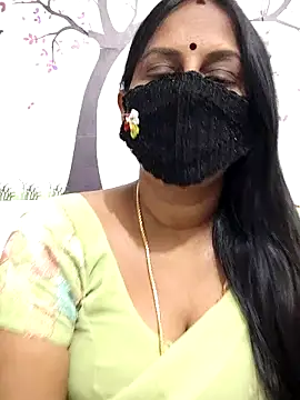 Snapshot of Tamil_Meera12 chatting on May 4, 2026, 4:54 pm Tamil Meera12 online show from May 4, 2026, 4:54 pm