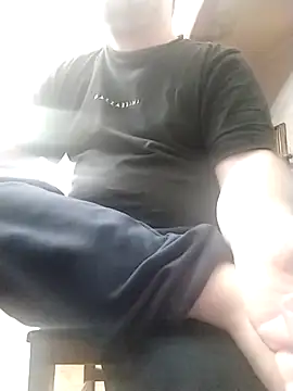 Snapshot of NAvoglia chatting on March 1, 2025, 2:13 pm NAvoglia online show from March 1, 2025, 2:13 pm