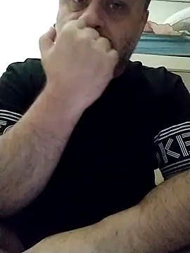 Snapshot of NAvoglia chatting on October 2, 2025, 9:45 am NAvoglia online show from October 2, 2025, 9:45 am