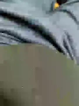 Snapshot of NAvoglia chatting on February 1, 2025, 9:40 pm NAvoglia online show from February 1, 2025, 9:40 pm