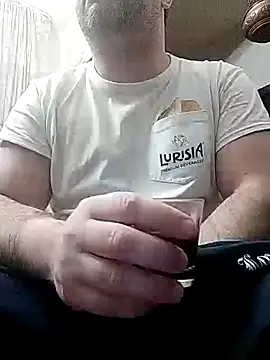 Snapshot of NAvoglia chatting on February 21, 2025, 9:11 pm NAvoglia online show from February 21, 2025, 9:11 pm