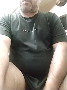 Snapshot of NAvoglia chatting on March 2, 2025, 10:23 pm NAvoglia online show from March 2, 2025, 10:23 pm