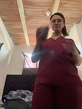 Snapshot of Emma_Giraldo chatting on August 9, 2026, 8:37 pm Emma Giraldo online show from August 9, 2026, 8:37 pm