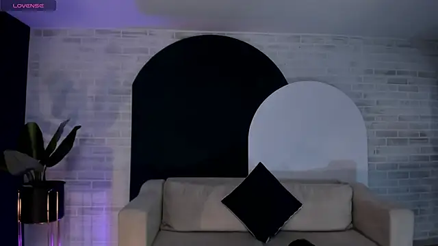 BeccaBaxter online show from February 21, 2026, 7:16 pm