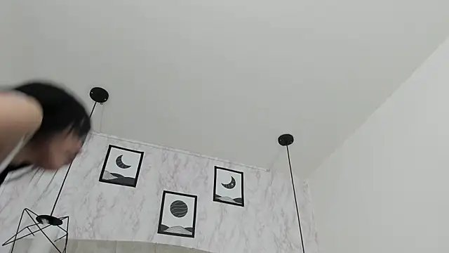 Raichell  online show from April 5, 2026, 4:08 am