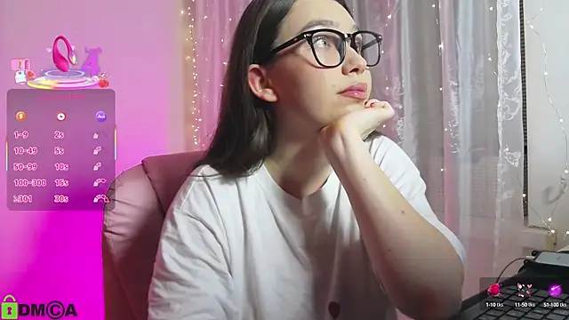 Arianahot777 online show from October 10, 2025, 8:31 pm