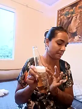 Snapshot of Pantaneirasexy chatting on February 14, 2025, 10:04 pm Pantaneirasexy online show from February 14, 2025, 10:04 pm