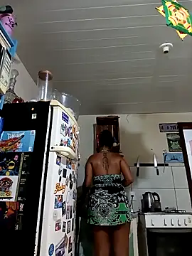 Snapshot of Pantaneirasexy chatting on October 18, 2025, 2:24 am Pantaneirasexy online show from October 18, 2025, 2:24 am