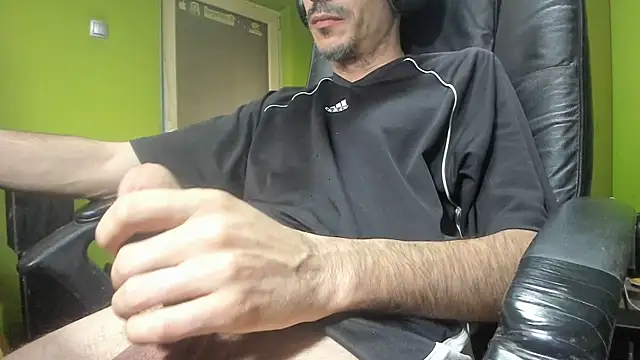 BigCumShoot online show from April 10, 2026, 5:36 am