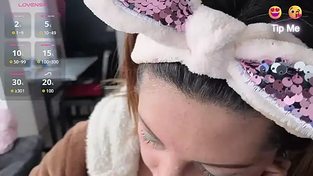 Snapshot of xxsexycutexxx chatting on October 30, 2025, 12:14 pm xxsexycutexxx online show from October 30, 2025, 12:14 pm