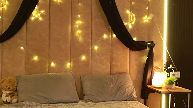 Snapshot of Kendra_Parlow chatting on February 26, 2026, 8:42 pm Kendra Parlow online show from February 26, 2026, 8:42 pm