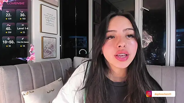 Daphne chers online show from March 15, 2025, 1:08 am