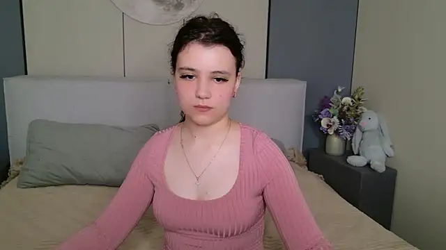 Pauline Heaven online show from July 5, 2026, 5:58 am