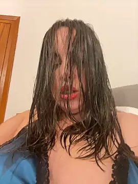 laarti online show from December 1, 2025, 3:35 pm