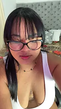 Snapshot of Marce_777 chatting on December 20, 2025, 12:35 am Marce 777 online show from December 20, 2025, 12:35 am